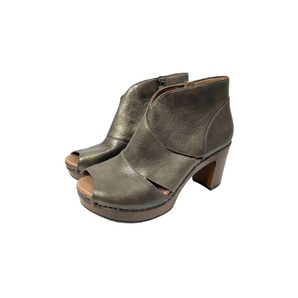Dansko Shoes - NEW Dansko‎ Delphina peep toe leather ankle booties Size 38 bronze metallic